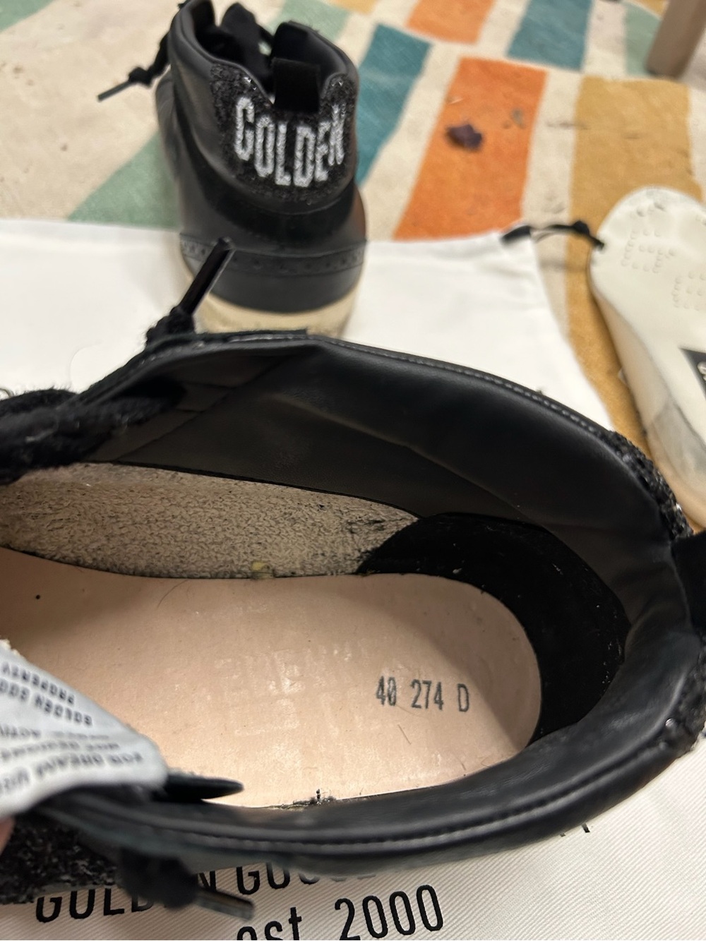 Golden Goose
Women's Glitter Star Mid Top Sneakers - Picture 5 of 9